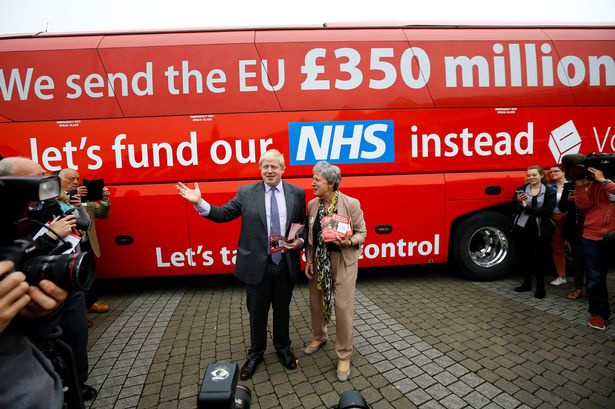 AntiProfessor's tweet image. Wait what? #JorisBonson This is the schlub who said he gets his old #WineBoxes and paints them to look like #buses with people in?