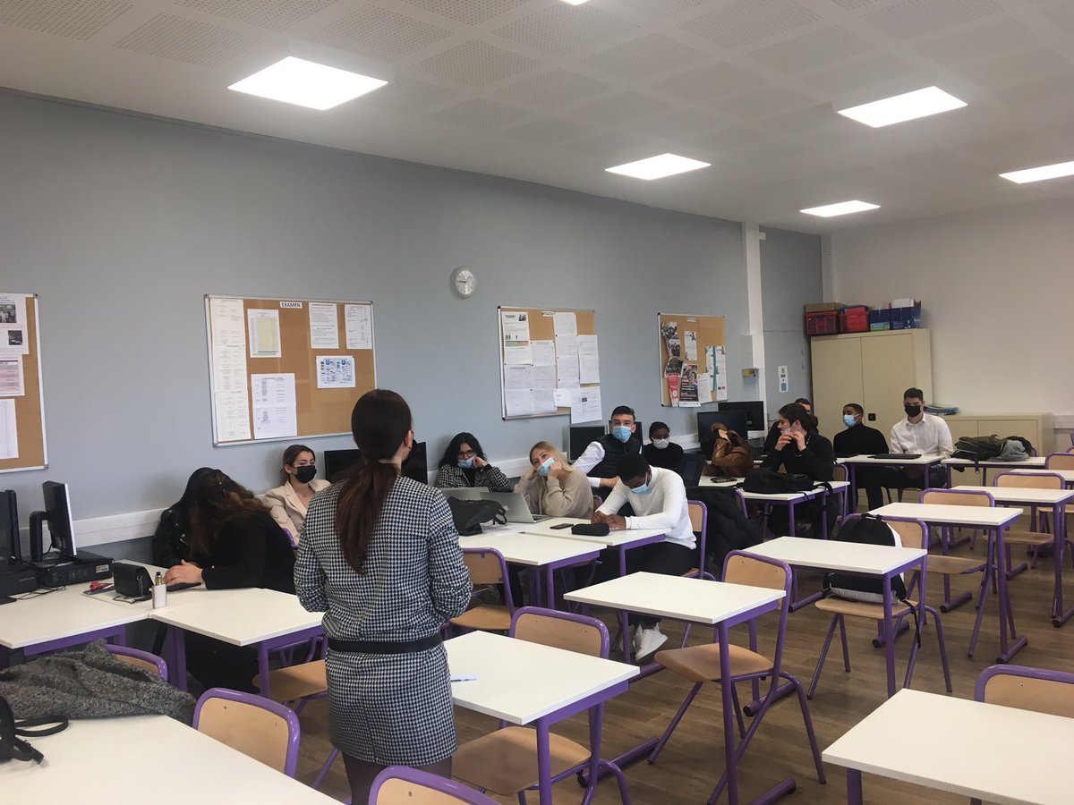 MBelkhiter's tweet photo. Voilà un beau lancement d’opération « Shop in Sud » en partenariat avec la #fc13, @campus_rc et @Shop_In_Sud @fc13, un grand merci à Audrey LUCCHINACCI pour son intervention et à Alexis DESSERTENNE pour son suivi.
Les étudiants de BTSNDRC du lycée marcel Pagnol... https://t.co/vd6c2NNMzk
