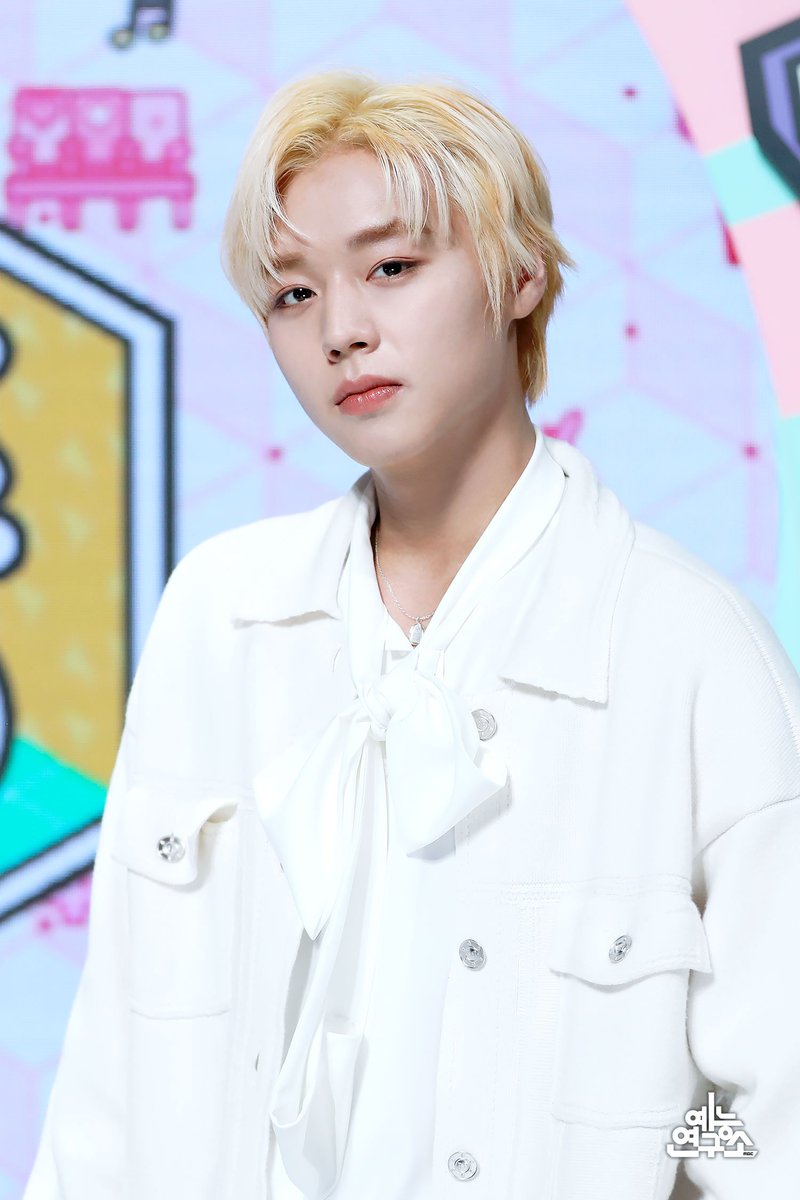 nx529jihoon's tweet photo. @MBC_entertain @SF9official @official_izone @Park_Jihoon_twt MC Park Jihoon🥰 💚💛💖
@Park_Jihoon_twt #박지훈  #ParkJihoon https://t.co/ZJZ9HLox6G