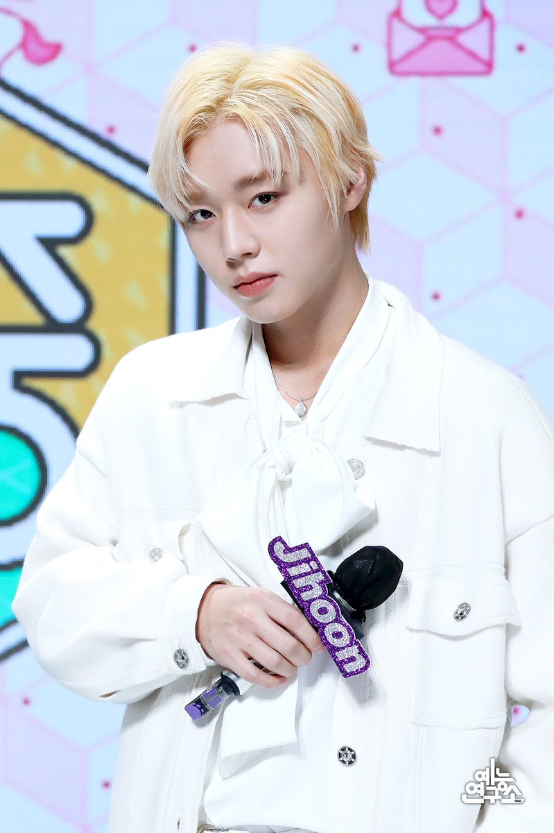 nx529jihoon's tweet photo. @MBC_entertain @SF9official @official_izone @Park_Jihoon_twt MC Park Jihoon🥰 💚💛💖
@Park_Jihoon_twt #박지훈  #ParkJihoon https://t.co/ZJZ9HLox6G