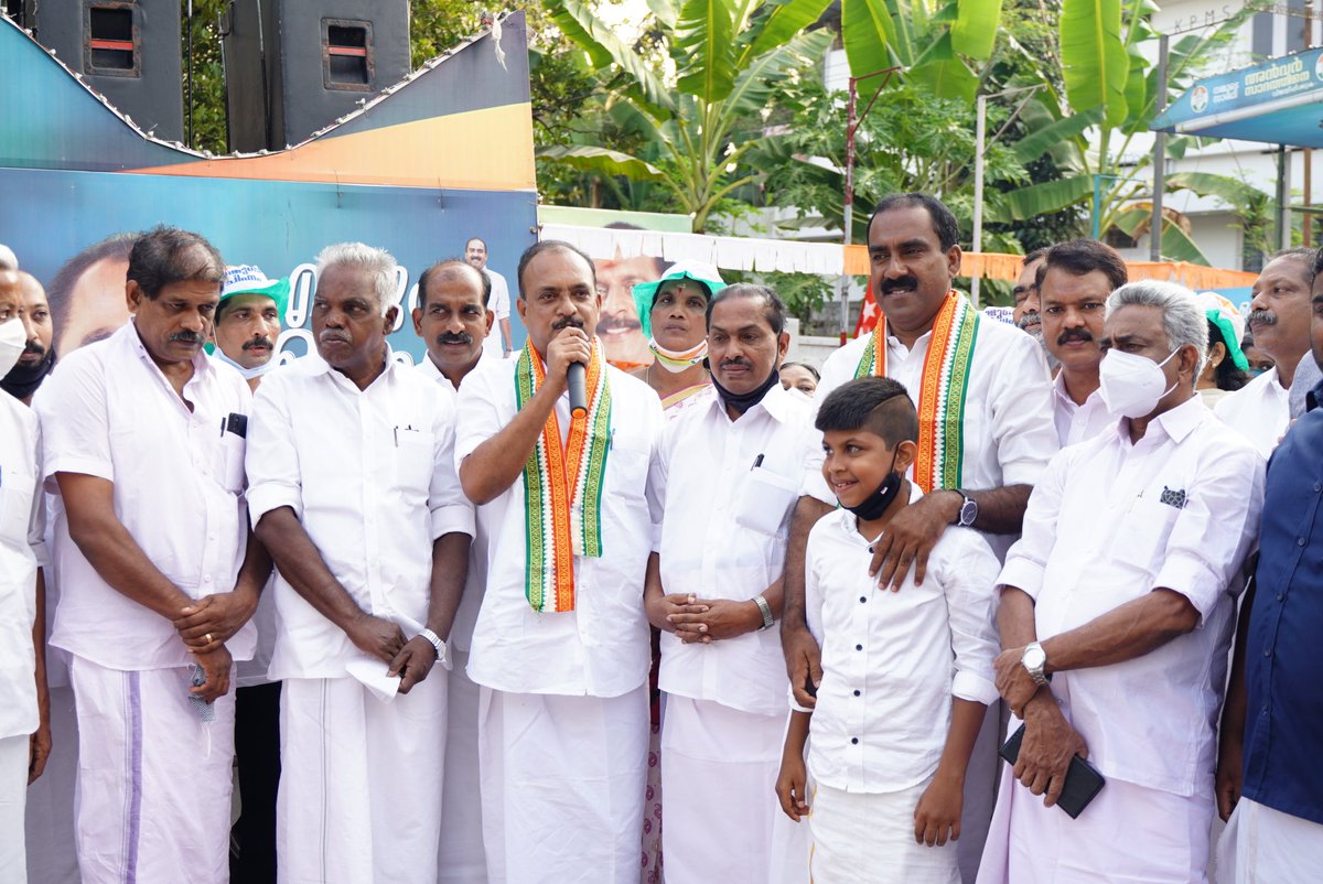 aluvamla's tweet photo. നെടുമ്പാശ്ശേരി പഞ്ചായത്തിലെ പര്യടന വേളയിൽ.
#nedumbassery https://t.co/3zFPEQXTUd