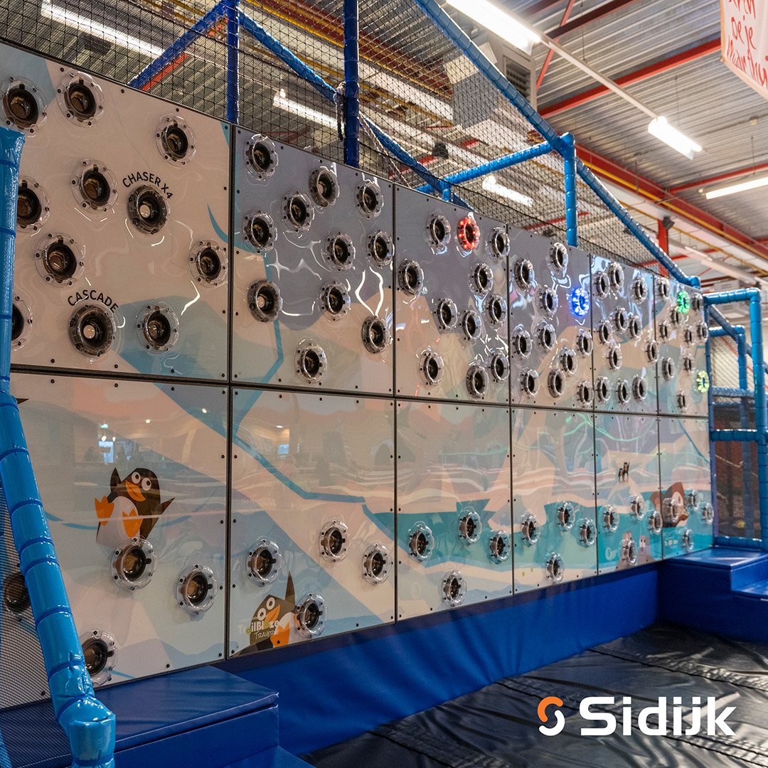 KidsZoo is ready! In the last few weeks we completely renewed this indoor playground in Noordwijkerhout. With a new Multi Sport Arena, Tubing Lane, Trail Blazer and a large Soft Play Area, the indoor playground is ready for years to come! #refit #indoorplayground #sidijk