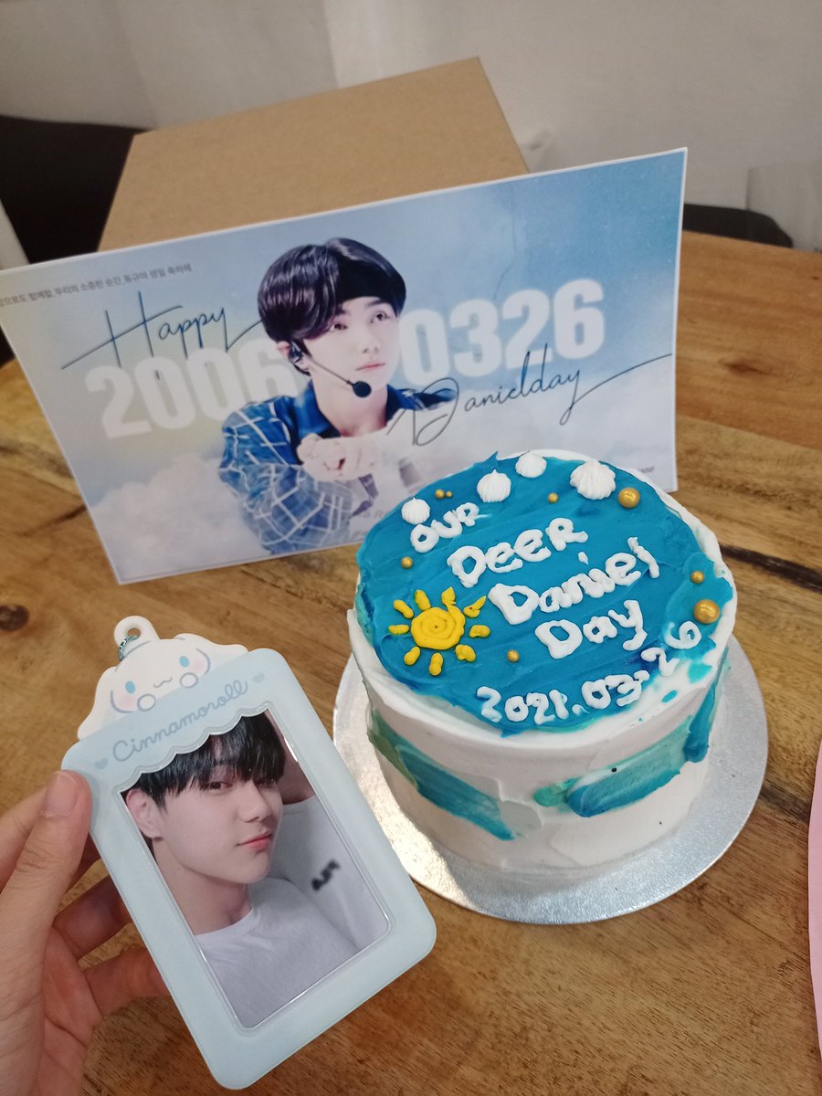 sarangdongkyu's tweet photo. HAPPY BIRTHDAY DANIEL 🥳

OUR DEER DANIEL DAY
#OurDeerDanielDay
#3월의_동규가_이렇게_아름다워 https://t.co/6YMigw0P4S