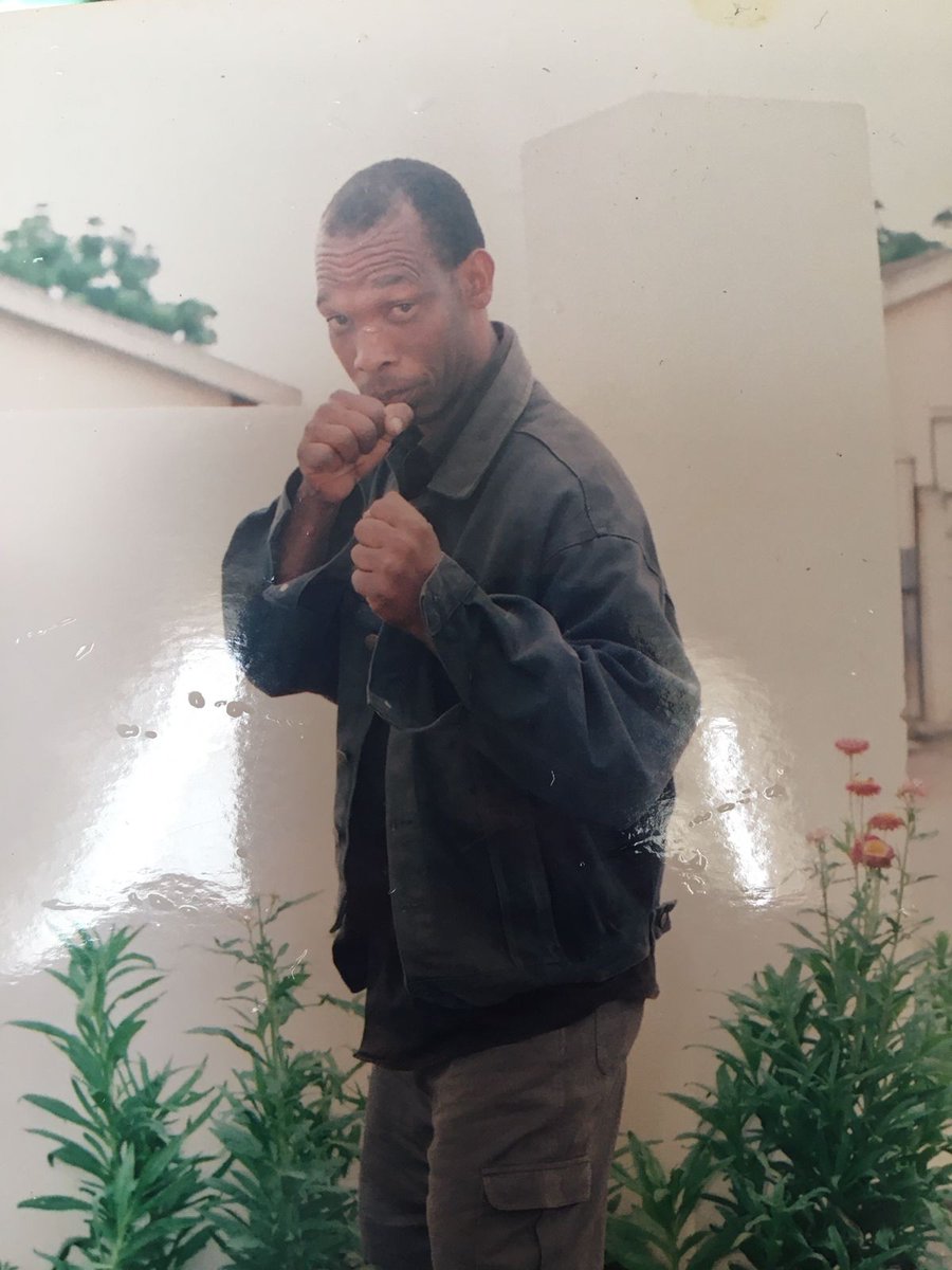 niqita11's tweet photo. I dont knw what is going on,my step dad is missing since Tuesday he was on hs way to addington bt ddnt reach thr,hs very ill has lung cancer. Which has spread to hs bladder and spine💔💔 plz rt maybe som1saw something plz contact +27681108429 with any info🙏 https://t.co/cUAfi2qALk