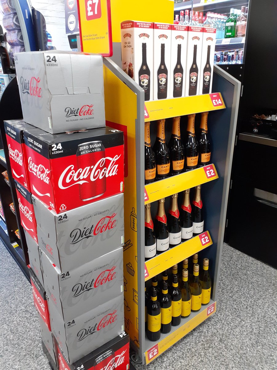 1StopFranchise's tweet photo. Welcome to our newest Franchise store in South Shields. We have opened our doors today and everyone's loving the transformation. Good Luck to Dhaval and team! #FridayFeeling #OneStop #JoinUs #Retail https://t.co/uNPfxH45gg