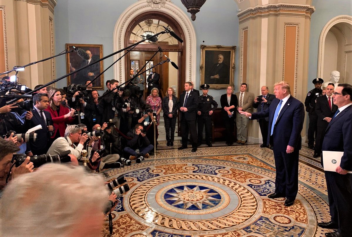 JamesNavaCom's tweet photo. Trump declaró ayer en la entrevista concedida a Laura Ingraham, que Biden contestó ayer a preguntas muy suaves de la prensa, muy inofensivas. Lo cierto es que había pocos periodistas, casi todos afines a los demócratas, los críticos fueron silenciados y todo estaba pactado https://t.co/jpIVCWQ3NN