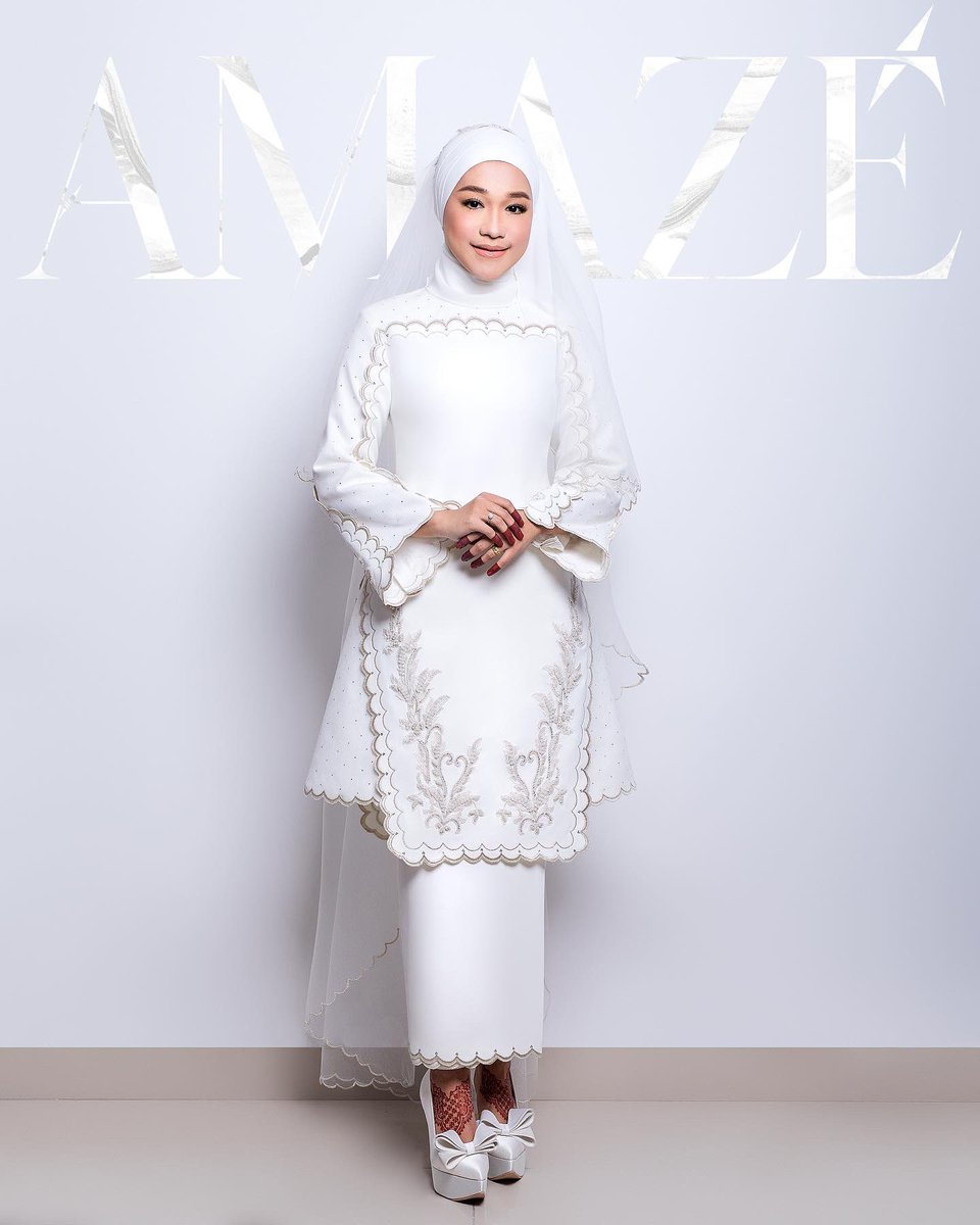 AMAZE_OFFICIAL_'s tweet photo. Selamat pengantin baru duhai ‘muse’ merangkap kakanda @erniezakri bersama pasangannya, @syamelofficial. Semoga ke Jannah ikatan perkahwinan ini berkekalan. https://t.co/kWPZwfG7vf