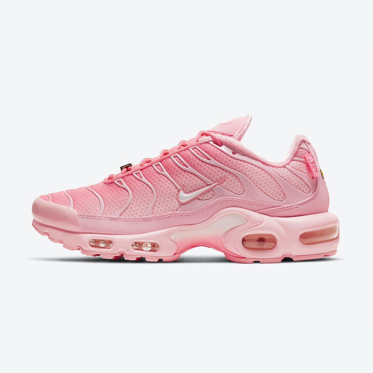 CaminoTV's tweet photo. Vraiment cette TN c'est un bonbon 🍬

@Nike https://t.co/GU2rzaUMm1