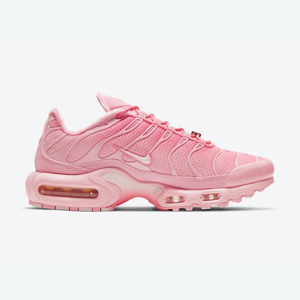 CaminoTV's tweet photo. Vraiment cette TN c'est un bonbon 🍬

@Nike https://t.co/GU2rzaUMm1