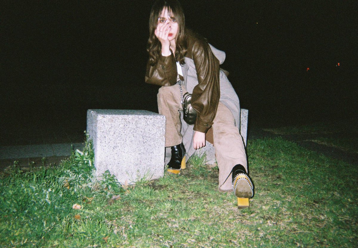 aaayaka130404's tweet photo. 写ルンですがある生活でも始めようかな。

エモい写真を撮るにはまだ程遠い先の話。 https://t.co/hof2YqxkMT
