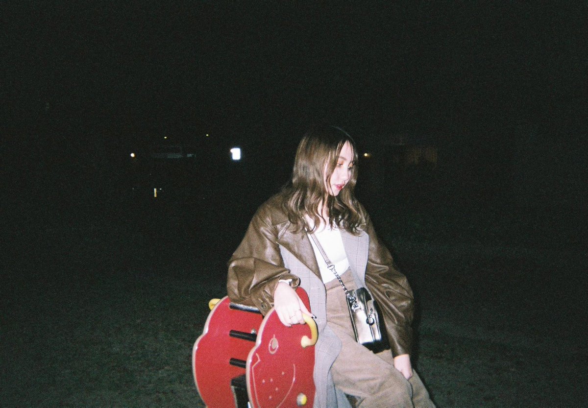 aaayaka130404's tweet photo. 写ルンですがある生活でも始めようかな。

エモい写真を撮るにはまだ程遠い先の話。 https://t.co/hof2YqxkMT