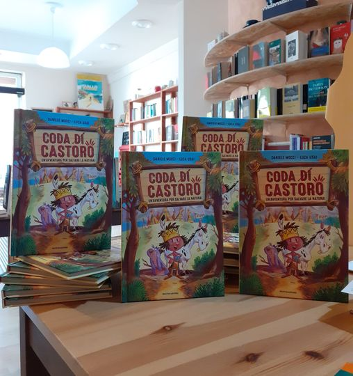 argo_nautilus's tweet photo. Già in tutte le #librerie la nuova fatica di Daniele Mocci e Luca Usai "Coda di Castoro" per @mondadori ragazzi.
Una storia a sfondo ecologista, per bambini di tutte le età. E il 1° aprile saranno ospiti di #RadioFiera!
Non mancate! https://t.co/EewKIwJUHI