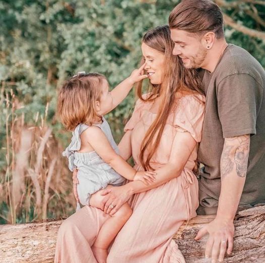 NameyApp's tweet photo. 'After looking at so many names we come across Nala. With a Swahili meaning of gift it couldn’t be more perfect. Hope was something we had throughout our journey so we decided to add a H into her name. NAHLA.  I couldn’t recommend @NameyApp enough' - Jodi Malins https://t.co/uL9spqFQmM
