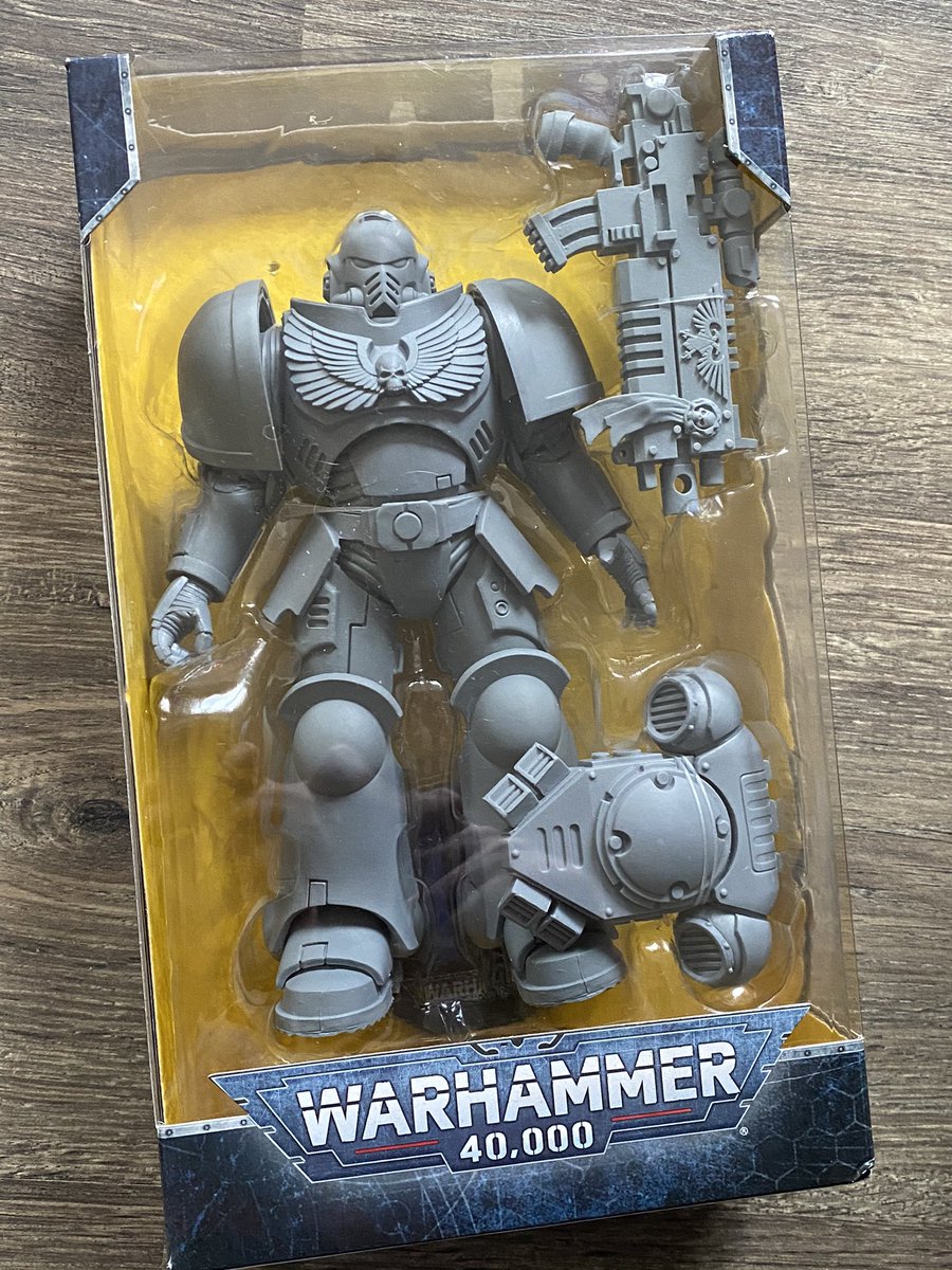 TheCollectorbot's tweet photo. Keen forgetting about this, need to get it painted up. Still stuck on what chapter though... 🤔 #warhammer40k #40k #spacemarine #primaris https://t.co/OLLalb5wlm