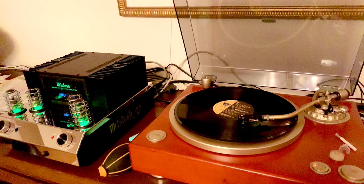 anpiano1120's tweet photo. ディスクユニオンさんが追加注文、再度納品してくださったようですm(_ _)m
自分の演奏をレコードで聴くとは🥺
#WonderForest https://t.co/mjtpTktdEe