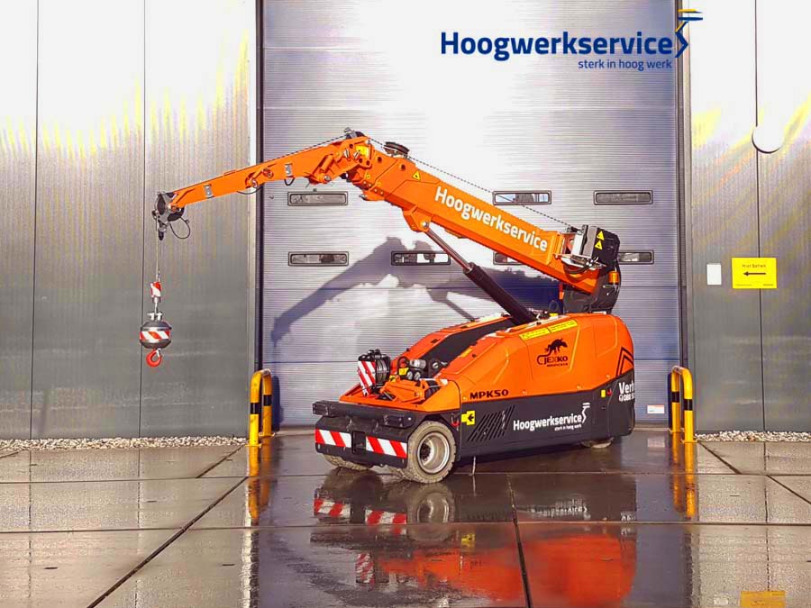 Nieuw bij Hoogwerkservice, de MPK 50! 
Deze minipicker heeft maar liefst een hijscapaciteit van 5000kg!  Door de Non-Marking banden kun je gemakkelijk binnen rijden zonder sporen achter te laten. 
Benieuwd wat deze minipicker kan? 

Check de video 👉
youtu.be/n07N6NCgHxg