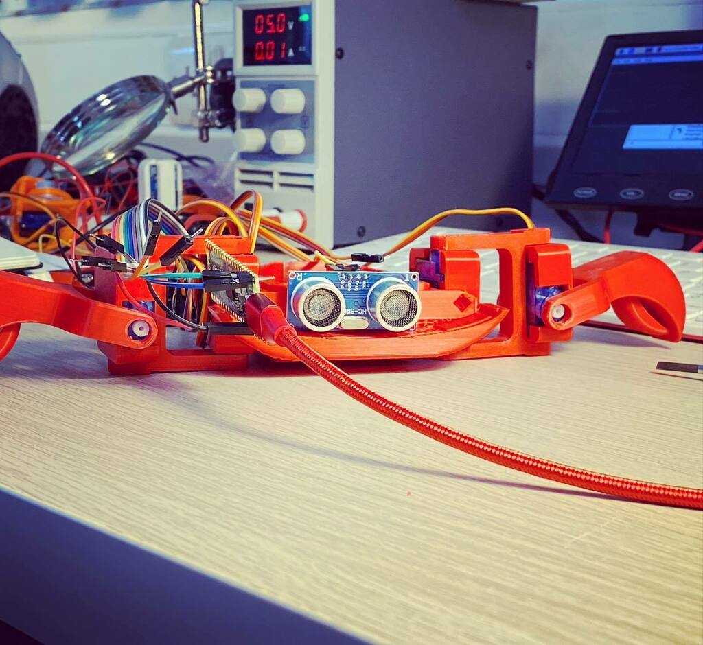 kevsmac's tweet photo. Don’t feel crabby - it’s Friday! Link in bio for more robot stuff #picocrab #micropython #SMARS #Fusion360 #Robots #Robotics #3dPrint #EnderPro #Pico #Stem #Arduino #raspberrypi #Tutorial #Thingiverse #opensource #opencat #diyelectronics #electronics #co… https://t.co/3zlOJfBvXP https://t.co/wqcwxxLBI1