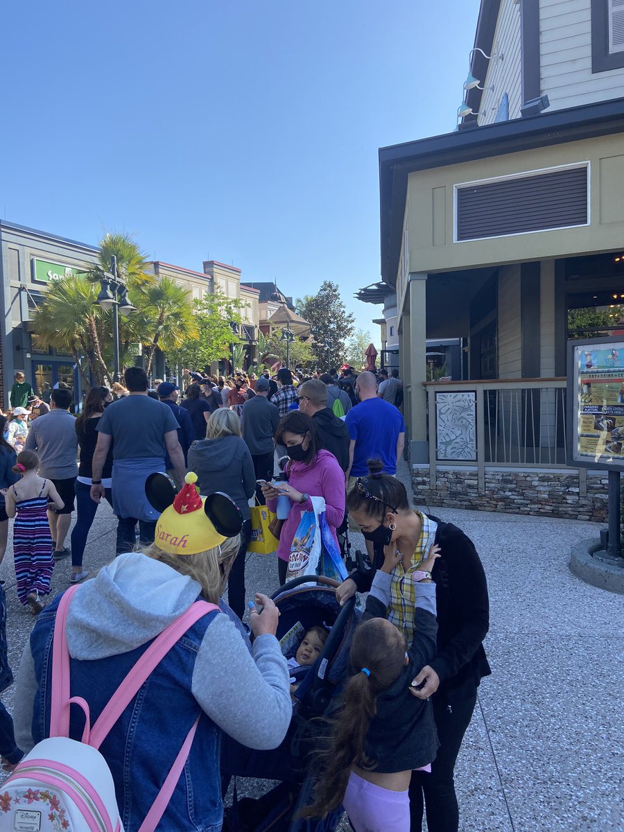 jaustin5's tweet photo. This is what a reservation looks like in Disney these days https://t.co/49KGRIIEhN