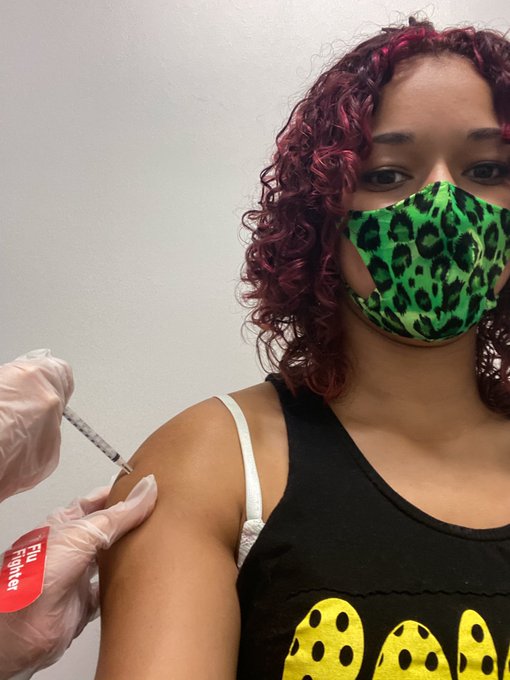 Got my first dose of that Pfizer baybeee!!! https://t.co/kDuc3KX1Ay<a href="/tag/newprofilepic"class="tags"><span>#newprofilepic</span></a>