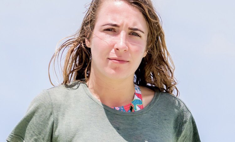 Iapointcom's tweet photo. « Les fiiiiiiillles j’ai un colliiiier »
« Oh la sal...bien joué ma cheeerie »#KohLanta https://t.co/Lxv4afS8xM