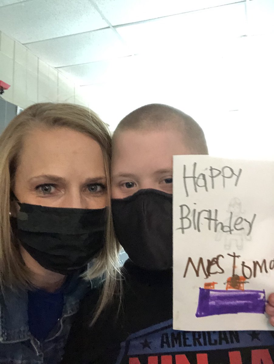 Thank you ⁦<a href="/MustangUnified/">MNMS Unified</a>⁩ (Miss Albers, Mrs. Larson and all your students) for helping me celebrate turning 40!! #myfavpeeps
