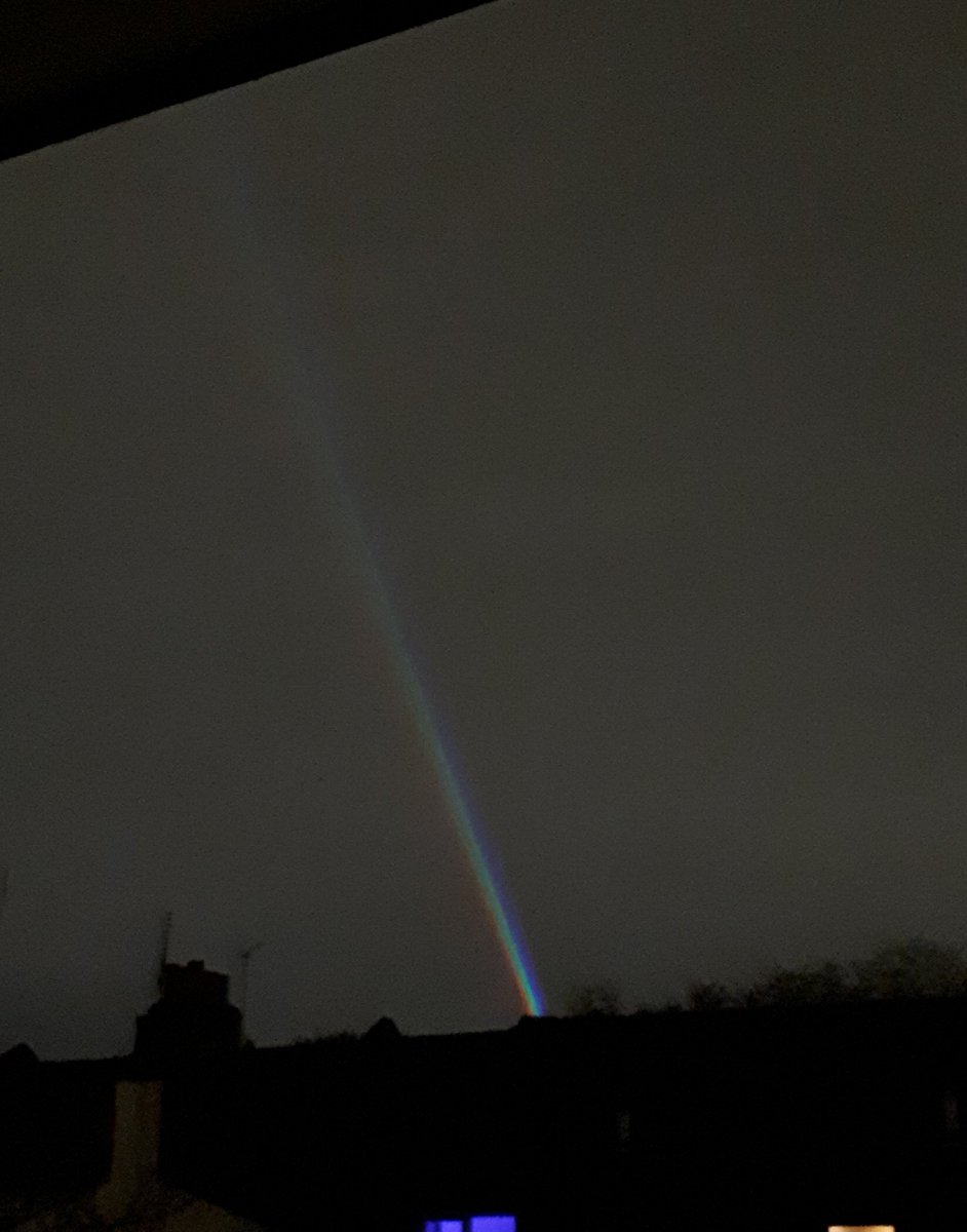 MissyDonna's tweet photo. #Rainbow #Lightbeam #eastlondon #Nightsky Third night I've seen this, wonder where it is coming from? https://t.co/b8s2GTVadT