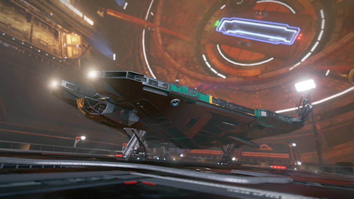 Northlander74's tweet photo. HOME! #Outrider #KraitPhantom #Ross154 #EliteDangerous #PS4share https://t.co/iQYVMXVYdT
