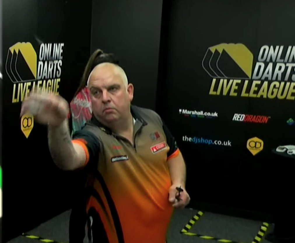 OfficialOLDarts's tweet photo. Ruthless takes one step towards the finals 🎯

@JamesR501 beats Corrine Hammond 4-1 with a 93 average as Ruthless take a step towards tomorrow's final #ODLiveLeague https://t.co/lfd9uABUEy