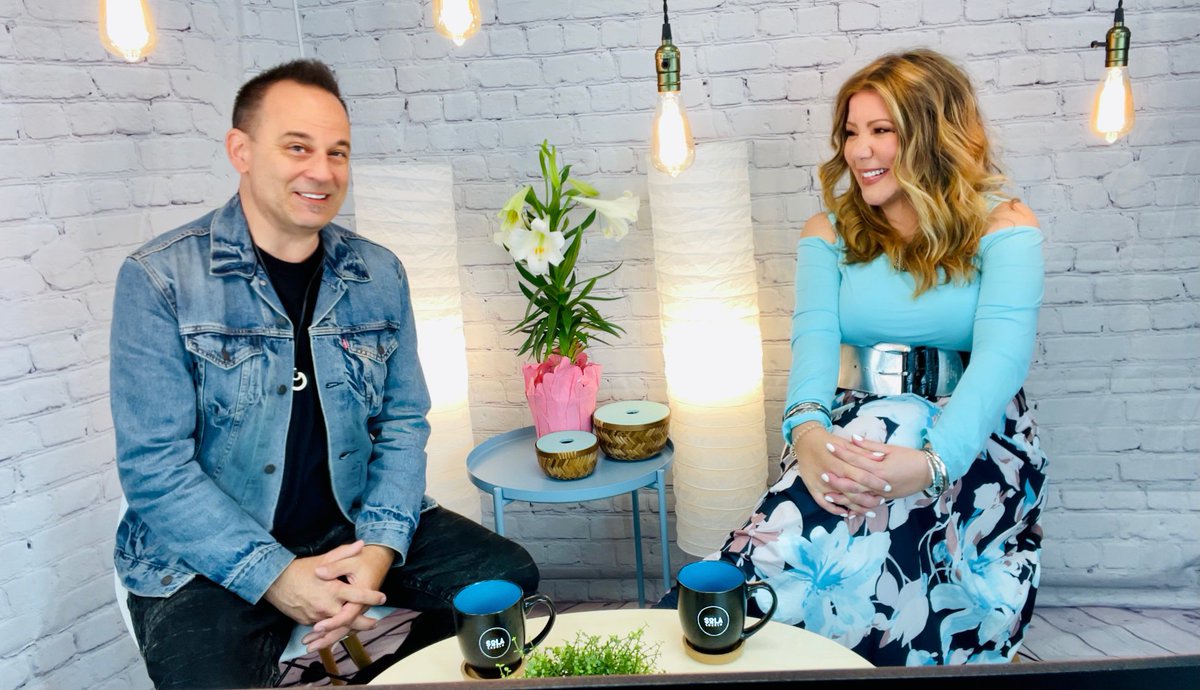 Miranda_Landers's tweet photo. Taping day for @solachurchla 🎥 #goodfriday #easter #onlinechurch #solachurch #santamonica @allenrigg https://t.co/R4ePR5HpVP
