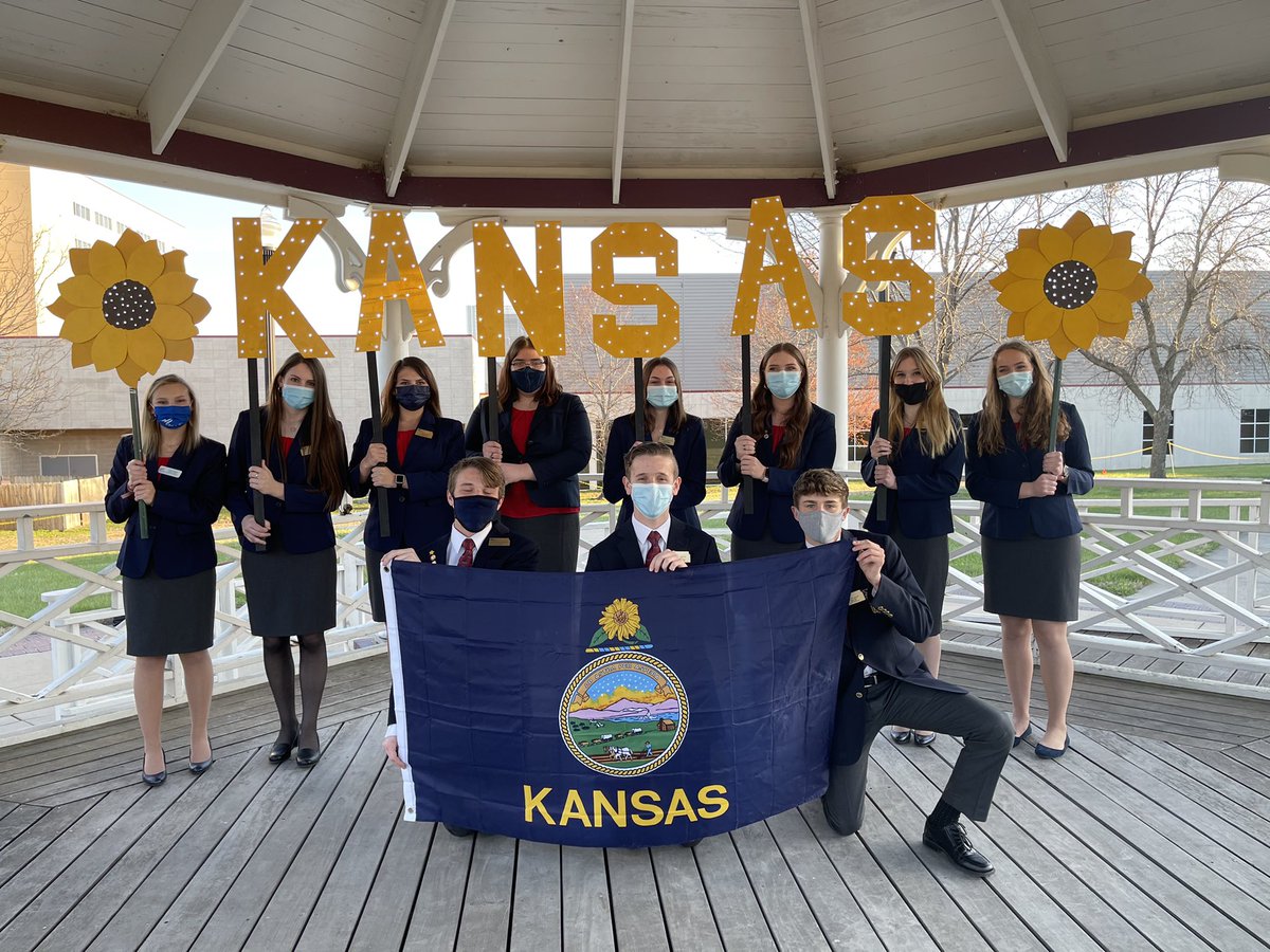 ks_fblasec's tweet photo. Dear Kansas FBLA, thank you so much for allowing me to serve you as your State Secretary this past year. I am so excited for what is to come and eternally grateful for your support and acceptance. I’m glad to have been able to give back to FBLA. Thank you 🌻 https://t.co/ZqgvlXDDHA