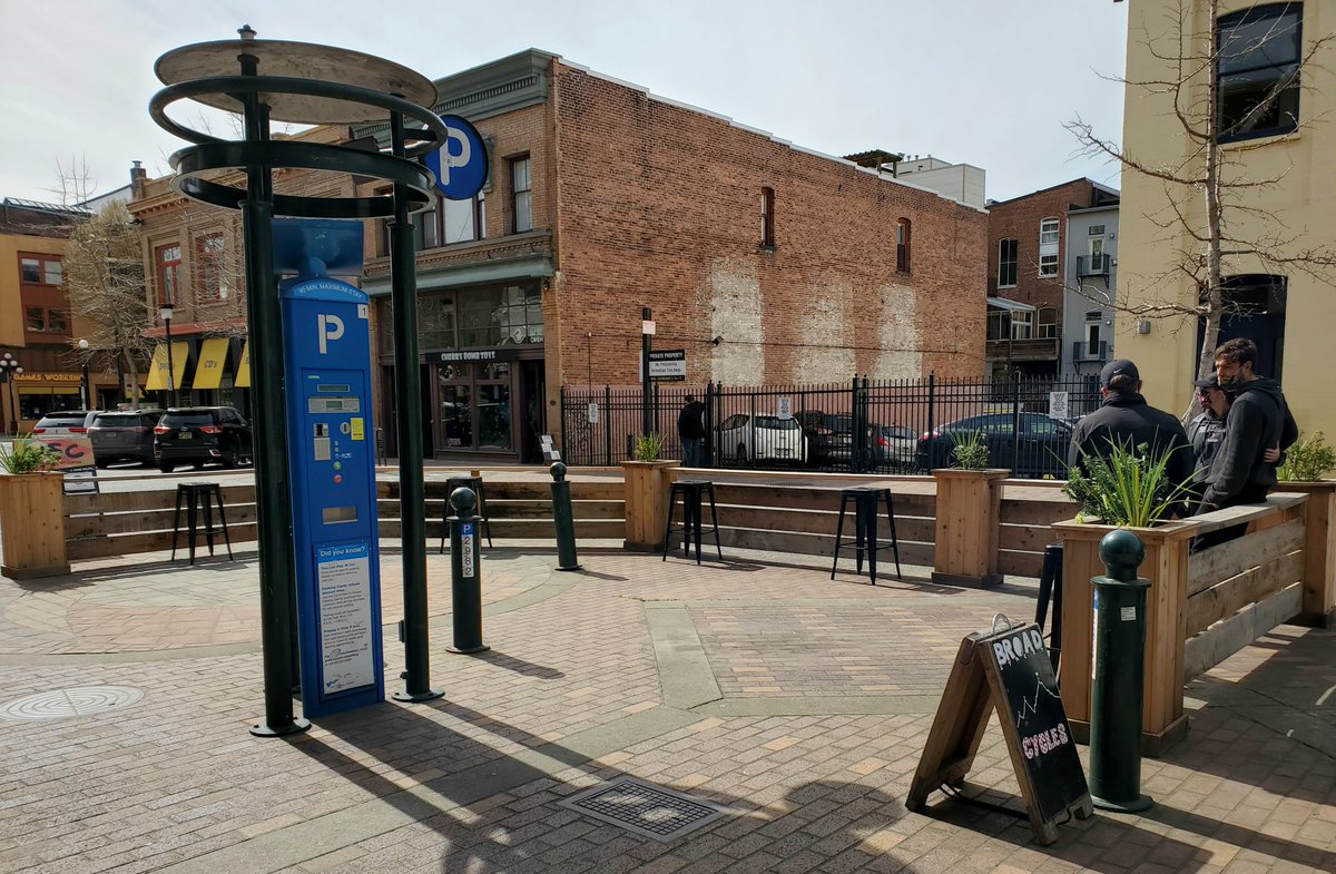 shawnmckean's tweet photo. It's Patio Season! Broad St. Cycles and Dandy Lion Cafe welcome you to our new space. Picnic tables asap :)
Kudos to @CityOfVictoria for the supportive "Build Back Victoria" program.
#yyj #buildbackvictoria #ShopLocal #yyjbike https://t.co/YhoxrR5cw5