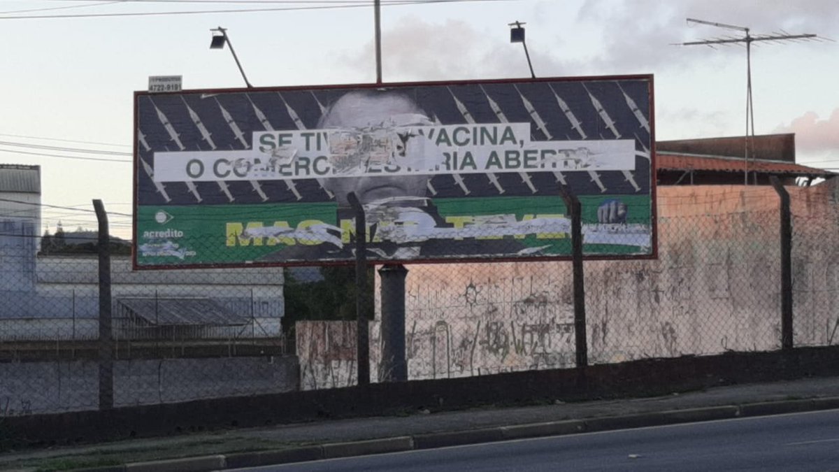 MarcoMartinsSP's tweet photo. O SEGUNDO OUTDOOR EM MOGI DAS CRUZES-SP TAMBÉM FOI VANDALIZADO. Censura e o autoritarismo.

Esse estava bem alto e era iluminado, infelizmente não sobreviveu até a noite para tirarmos foto dele. 

Não nos calaremos: Se tivesse vacina, o comércio estaria aberto. Mas não teve! https://t.co/ifrCmKM7ts