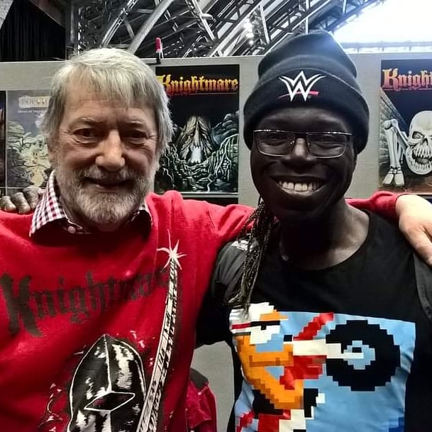 pole_survivor's tweet photo. Me and #HugoMyatt from the 90s kids TV show #Knightmare at #PlayManchester 2019! I really enjoyed chat with him that weekend he was an absolute gent and very funny! https://t.co/xfvPDYzPkM