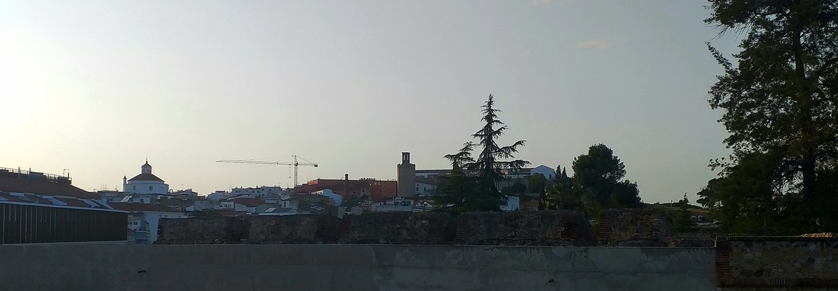 manuelmoralo's tweet photo. Badayork's skyline.

#Badayork #Batalyaws https://t.co/YnXiY9a73c