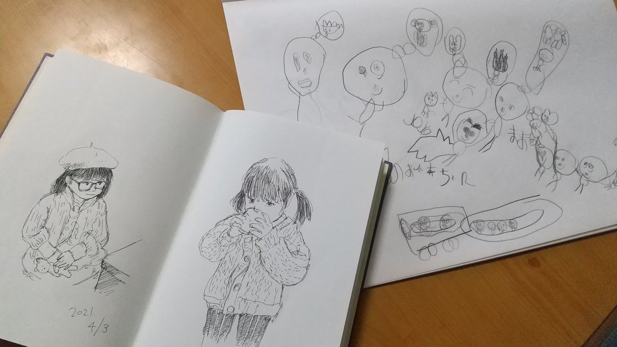 朝の5時半からお絵描きする父娘w
娘に「寝てないでお絵描きしよう～!」と言われると絵描きの端くれとして描かないわけにもいかず…😇 