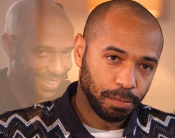 asiounss_'s tweet photo. Le caméraman il est comme ca quand Candice elle lui parle #KohLanta https://t.co/OOQws9WNuu