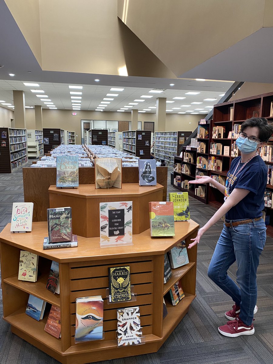 helen_hall_lib's tweet photo. Birds of a feather don’t just stick together; they read together too! Visit the library to see bird themed displays and celebrate the upcoming Big Sit!
#bird #birds #bigsit #librarians #library #leaguecitytx #texas https://t.co/4OmYHaU3jM