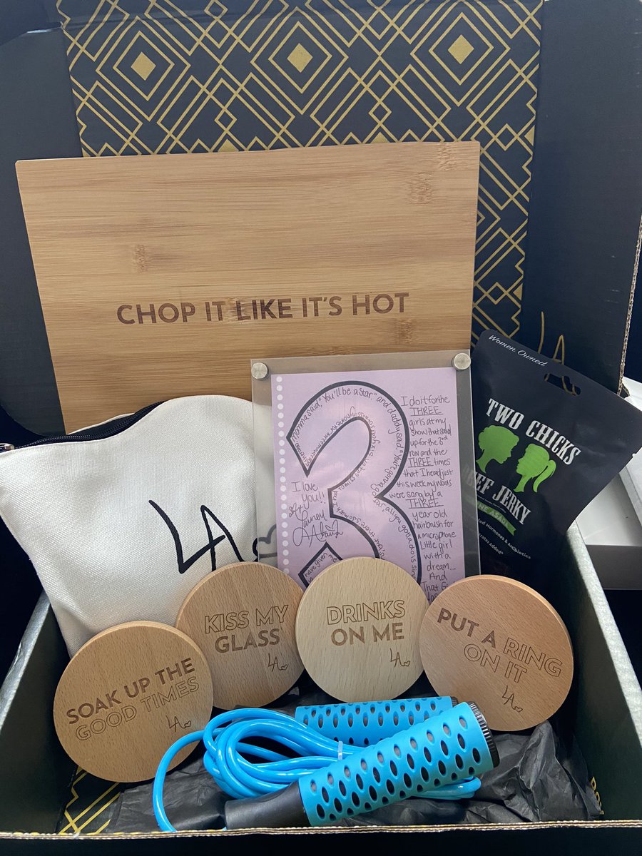 Yes <a href="/Lauren_Alaina/">Lauren Alaina</a> yes 🙌🏼 loving this 💖