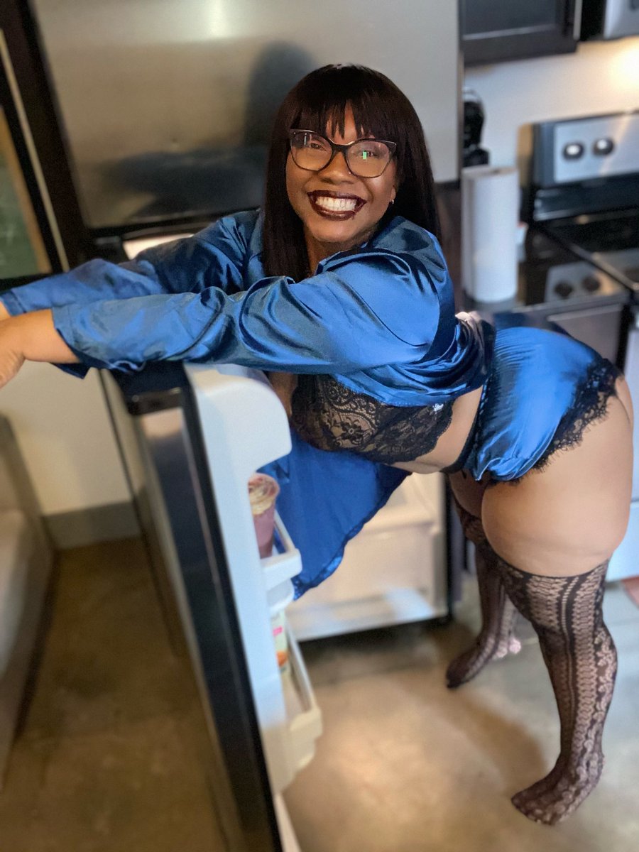 fearlessaura11's tweet photo. #Taurus it’s a woman’s birthday month... post everyday !!! Remember show me love subscribe #onlyfan #LinkInBio post everyday there as well https://t.co/vovhZ5sKj1