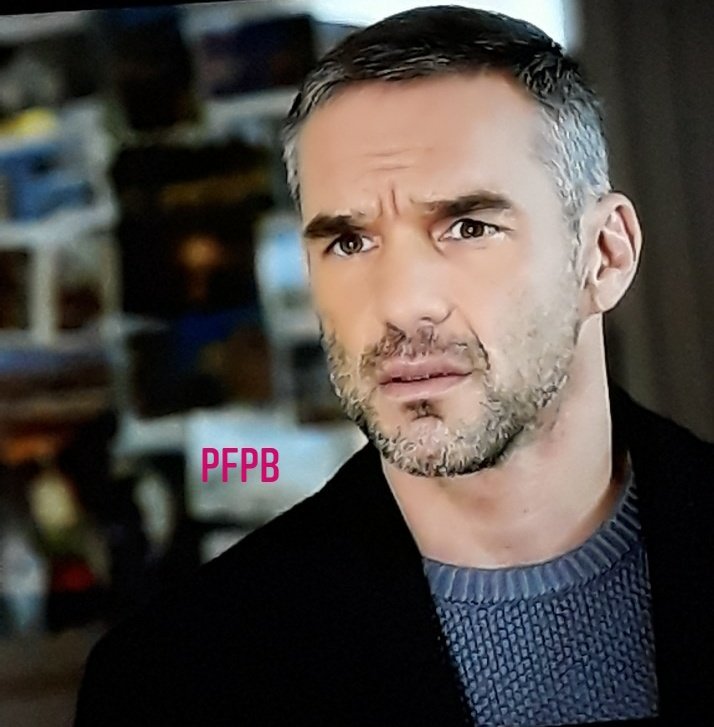 Francoislydie2's tweet photo. Encore un très bon moment passé sur #nrj12lachaine avec notre #serienumberone #profilage6 une rediffusion  que l'on regarde toujours avec autant de plaisir avec mon meilleur acteur @PhilippeBas #commandant Rocher 💫❤ et sans oublier cette merveilleuse équipe #profilage 🙏❤ https://t.co/kkyYd9TGqy