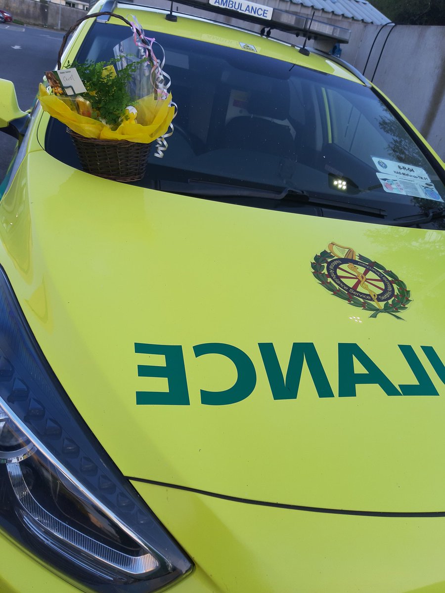 parathumper's tweet photo. The Ambo Bunny arrived today. An unexpected and very thoughtful gesture from a young patient and his Dad. Delighted to see him doing well. @AmbulanceNAS #EdenderryAmbulanceStation #servingthecommunity #RRV #ambobunny #grateful #staysafe #COVID_19 #999emergency https://t.co/XeIUnIvuiI