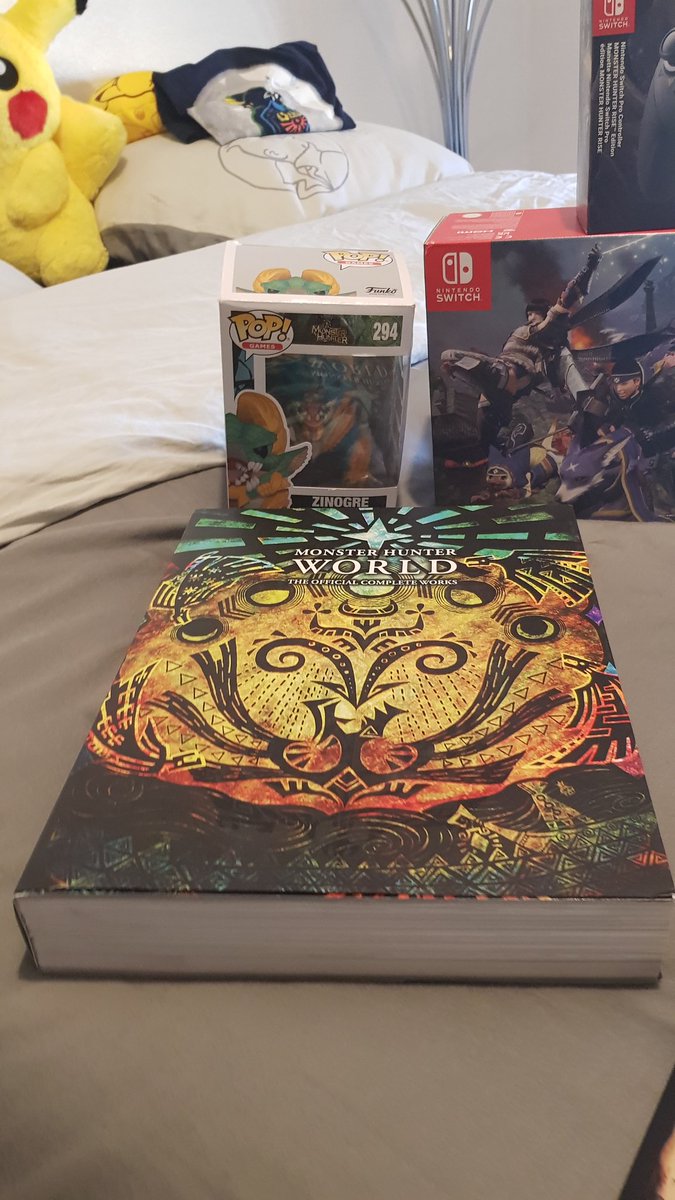 gadjushan's tweet photo. Je rentre à l'appart après un entretien pour un nouveau boulot,  et ma chérie me fait cette surprise pour mon anniversaire 😱😭 😘 @VayneEffort ❤ https://t.co/XuHJTzwraL