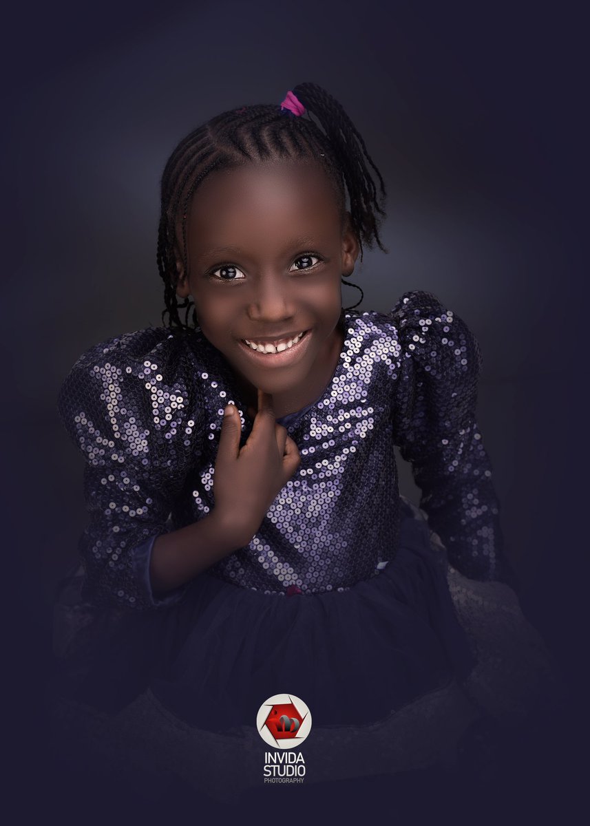 InvidaPortraits's tweet photo. Happy Birthday to our Boss's point one. Davida Ugochinyere. Cheers to your new age. May you kingly retweet and like this pictures...she will grow to be proud of having you as the father's Friend.
@TheRadioLioness @SusanahNyeChe @PHGainAccount @sellitinPHnow @ajuicygeorge https://t.co/7X2nuKHwiD