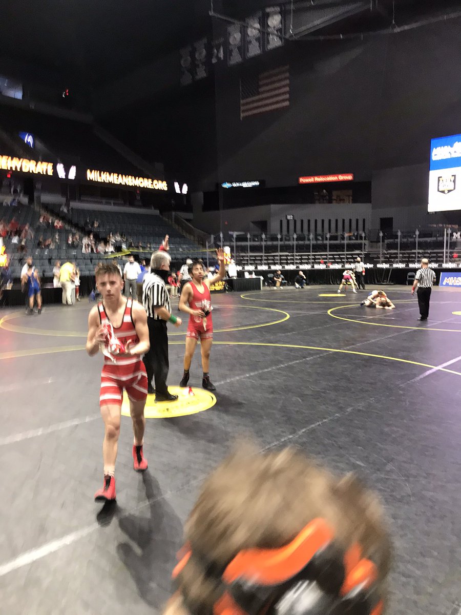 HollandWrestlin's tweet photo. John Gordon wins the second round and moves to the semi finals #AllSate https://t.co/d69VQms972