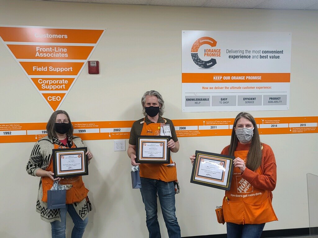 Erin Jelley tweet media