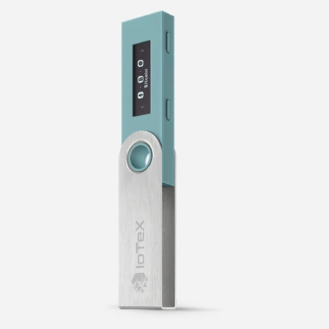 iotex_io's tweet photo. The IoTeX x @Ledger collaboration is now LIVE on VitaMart! 😍

Secure your $IOTX and other XRC20 tokens with this limited edition hardware wallet -- $VITA holders get a special discount of $59! #paywithcrypto

➡️ Get it now: https://t.co/3Pa9tPkCU8 https://t.co/7pswVbXpCm