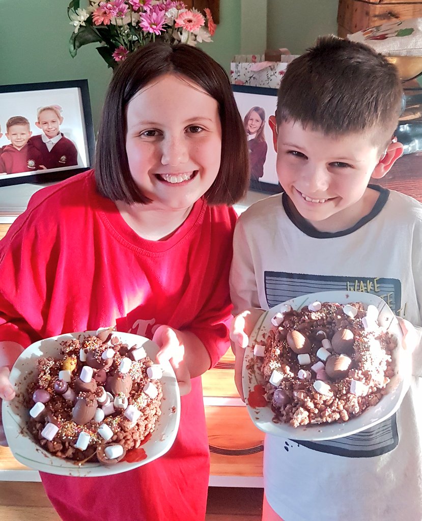 JemmaT15's tweet photo. Ava and Oliver's Easter egg nests 🐣🐣 @cefncribwrps @cithomas87 #easter #yummy #chocolateeggs https://t.co/MU1eRsaIbZ