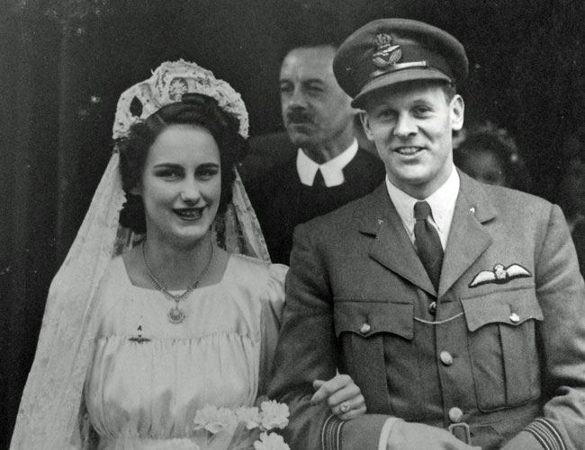 0006: Anthony Phillip Gray
Of Maidenhead
09/11/12 - 11/1986
601 &amp; 615 Sqns

Gray Joined 615 Squadron at Kenley on 15th July 1940 where, at 28, he was known as the 'Old Man'.
He damaged a Do17 on 14th August and claimed a Me109 destroyed on 26th August.

#LestWeForget