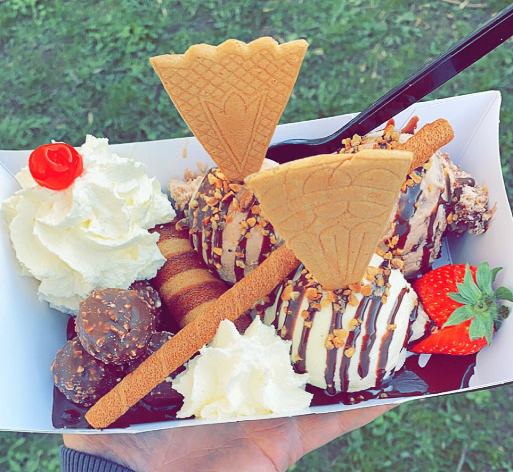 grimmyyyyyy's tweet photo. Dessert! #IAmSubZero https://t.co/38r6iW46sw