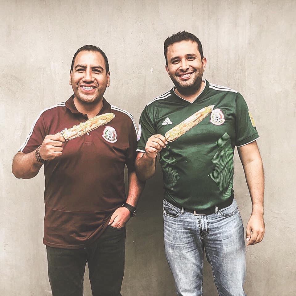 memelofsky's tweet photo. @SegusGuillen @PatyArmendariz Tus letras están llenas de envidia, por que ni siendo el patiño de @ramirezlalo_ has logrado un solo cargo en toda tu vida, así que tienes que mejorar tu tecnica de zalamería. https://t.co/8oyxFosQYk